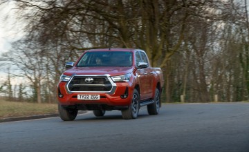 Toyota Hilux Invincible X